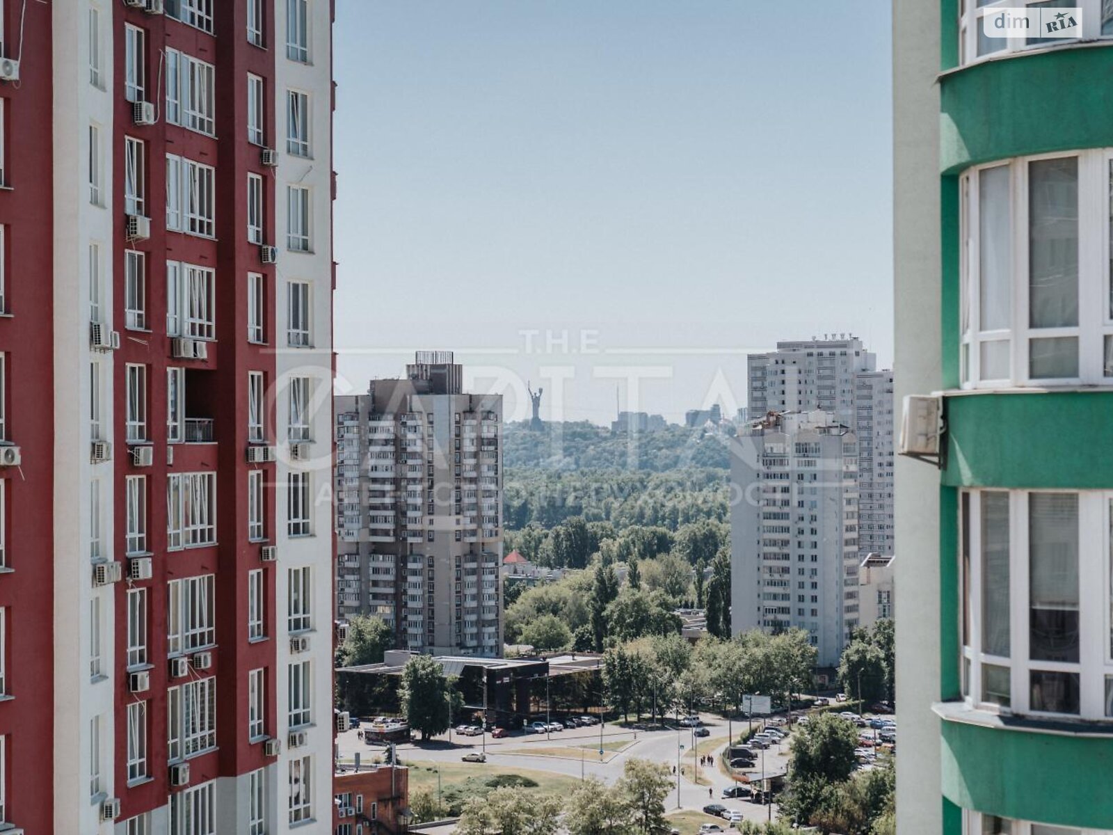 Продажа трехкомнатной квартиры в Киеве, на ул. Каховская 62, район Никольская Слободка фото 1 Продажа трехкомнатной квартиры в Киеве, на ул. Каховская 62, район Никольская Слободка фото 1
