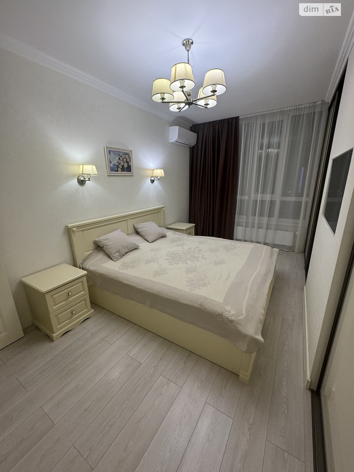 Продажа трехкомнатной квартиры в Киеве, на ул. Каховская 62А, кв. 1269, район Никольская Слободка фото 1 Продажа трехкомнатной квартиры в Киеве, на ул. Каховская 62А, кв. 1269, район Никольская Слободка фото 1