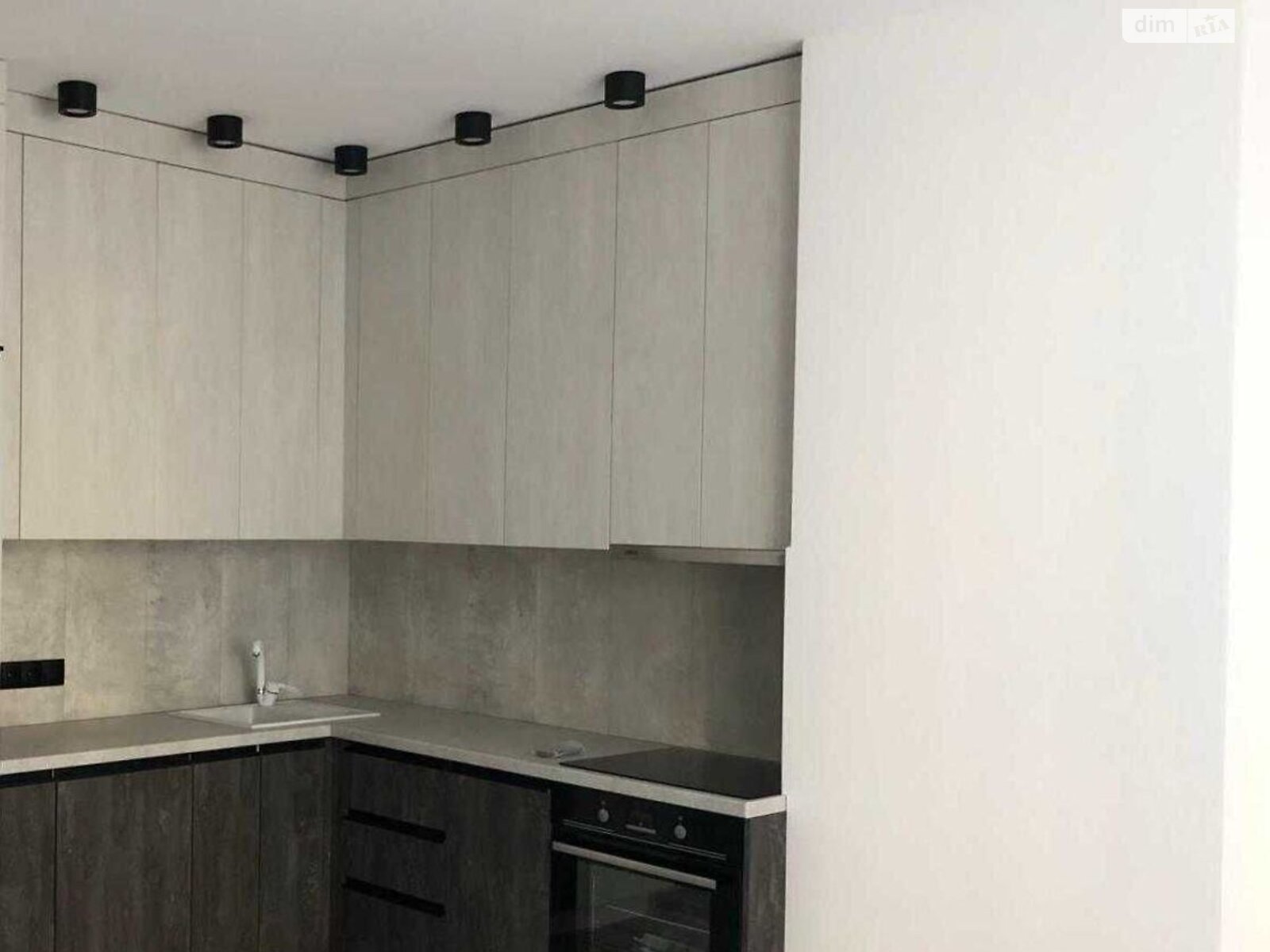 Продаж трикімнатної квартири в Києві, на вул. Каховська 56, район Микільська Слобідка фото 1 Продаж трикімнатної квартири в Києві, на вул. Каховська 56, район Микільська Слобідка фото 1