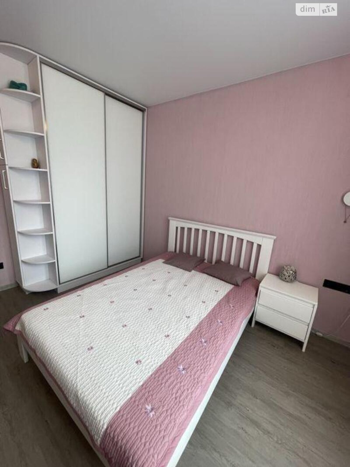Продаж однокімнатної квартири в Києві, на вул. Каховська 62А, район Микільська Слобідка фото 1 Продаж однокімнатної квартири в Києві, на вул. Каховська 62А, район Микільська Слобідка фото 1