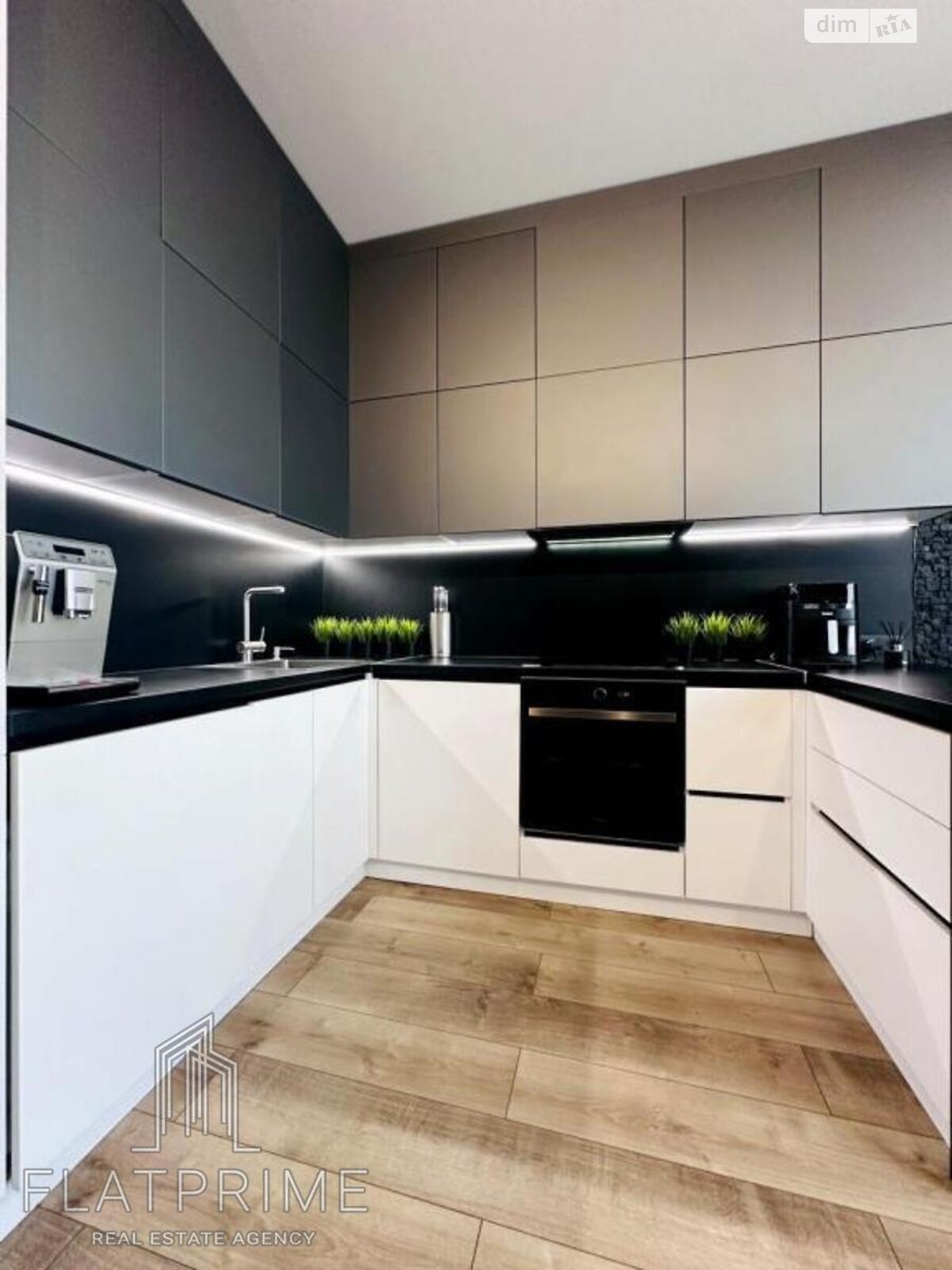 Продажа двухкомнатной квартиры в Киеве, на ул. Каховская 62А, район Никольская Слободка фото 1