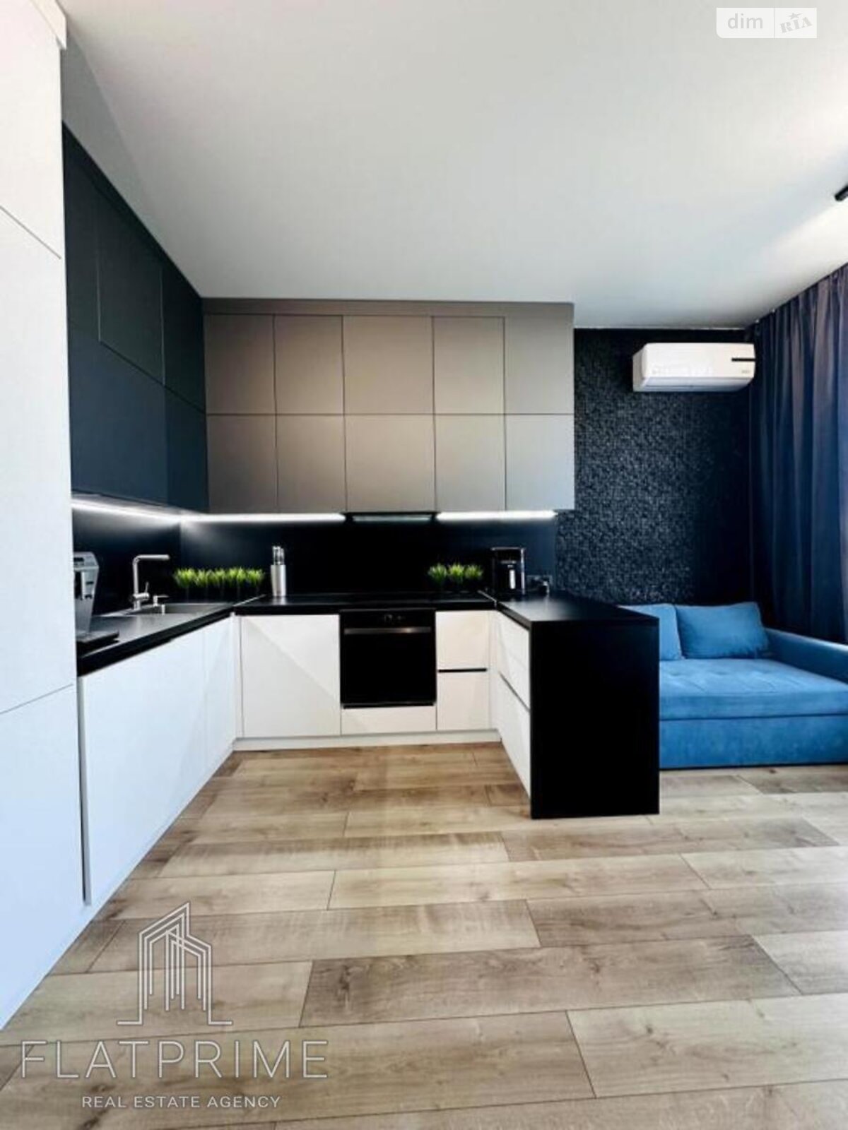 Продажа двухкомнатной квартиры в Киеве, на ул. Каховская 62А, район Никольская Слободка фото 1