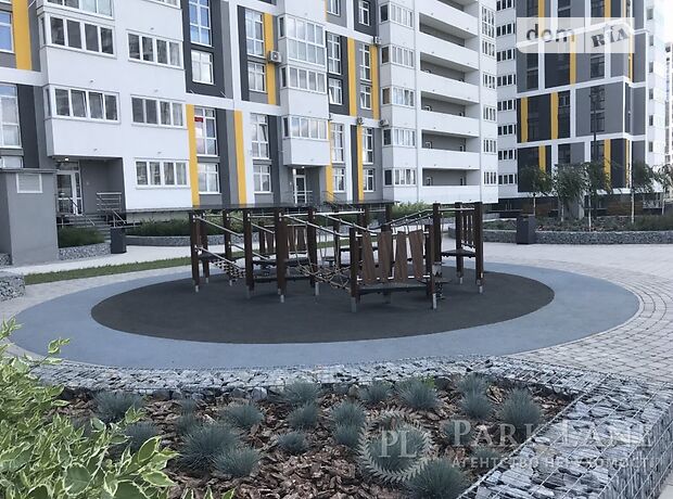 Продажа трехкомнатной квартиры в Киеве, на ул. Никольско-Слободская 8, район Никольская Слободка фото 1 Продажа трехкомнатной квартиры в Киеве, на ул. Никольско-Слободская 8, район Никольская Слободка фото 1