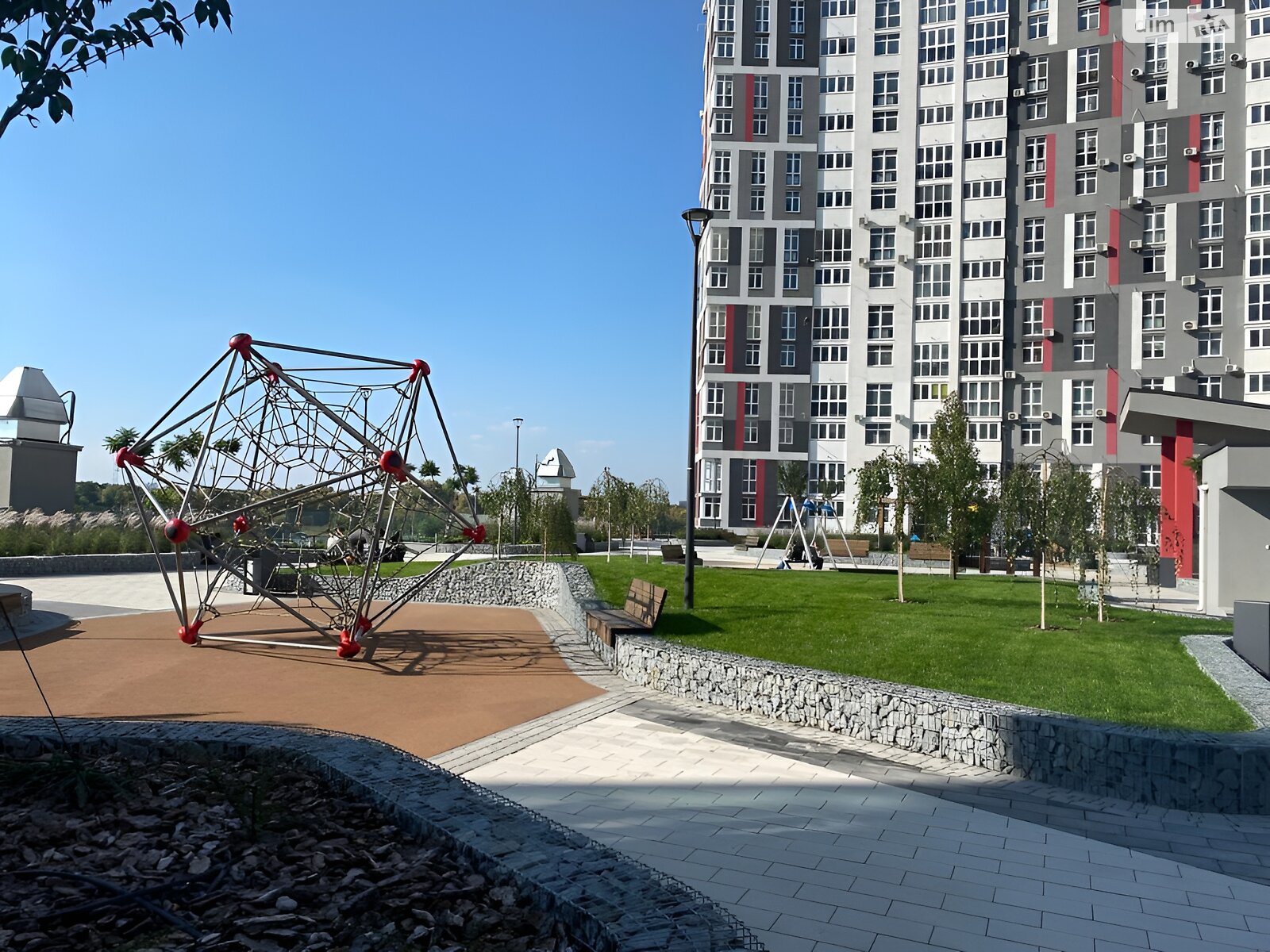 Продажа трехкомнатной квартиры в Киеве, на ул. Никольско-Слободская, район Никольская Слободка фото 1 Продажа трехкомнатной квартиры в Киеве, на ул. Никольско-Слободская, район Никольская Слободка фото 1
