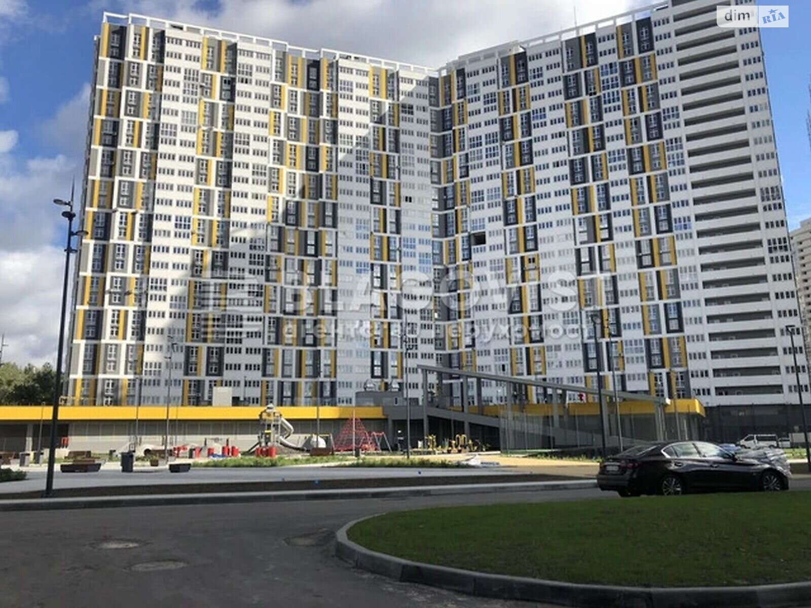 Продажа двухкомнатной квартиры в Киеве, на ул. Никольско-Слободская 10, район Никольская Слободка фото 1 Продажа двухкомнатной квартиры в Киеве, на ул. Никольско-Слободская 10, район Никольская Слободка фото 1
