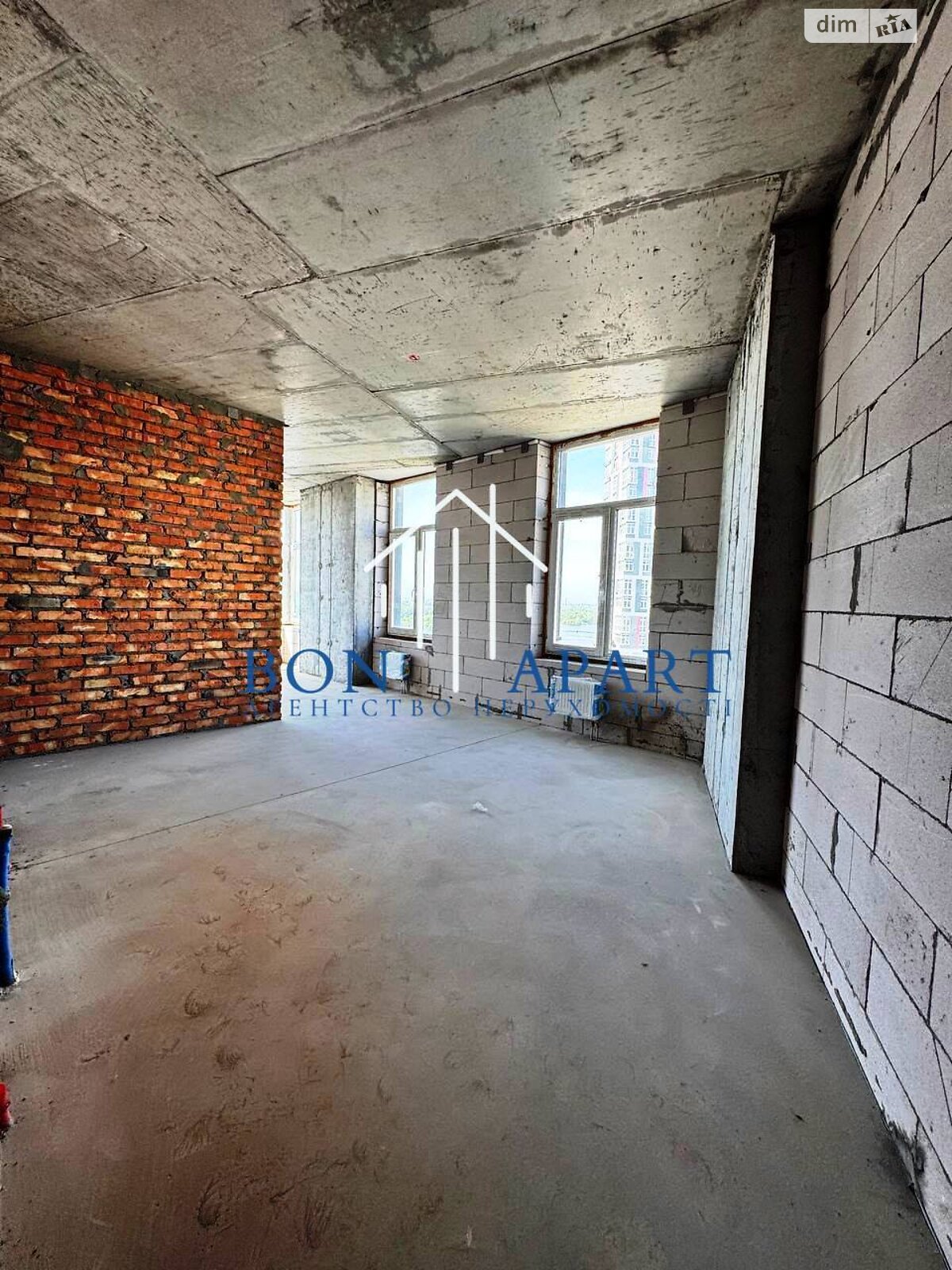 Продаж трикімнатної квартири в Києві, на вул. Микільсько-Слобідська 13, район Микільська Слобідка фото 1 Продаж трикімнатної квартири в Києві, на вул. Микільсько-Слобідська 13, район Микільська Слобідка фото 1
