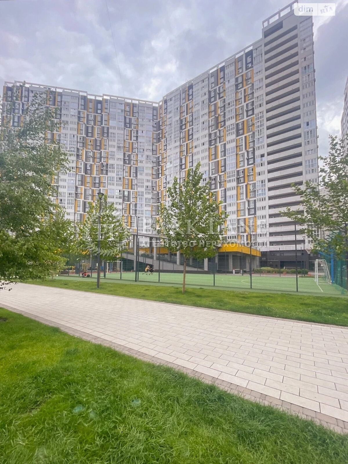 Продажа трехкомнатной квартиры в Киеве, на ул. Никольско-Слободская 10, район Никольская Слободка фото 1 Продажа трехкомнатной квартиры в Киеве, на ул. Никольско-Слободская 10, район Никольская Слободка фото 1