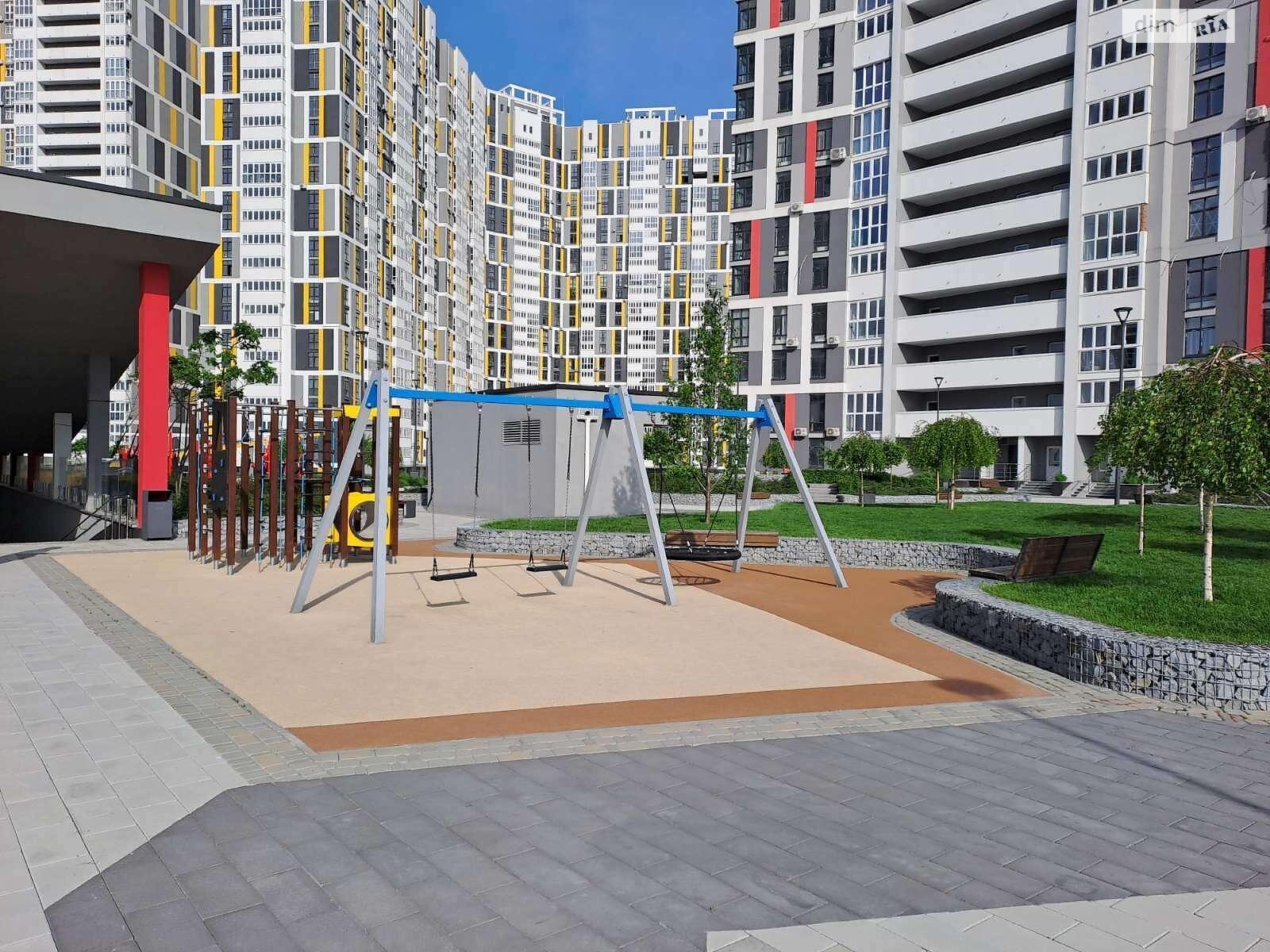 Продаж трикімнатної квартири в Києві, на вул. Микільсько-Слобідська 10, район Микільська Слобідка фото 1 Продаж трикімнатної квартири в Києві, на вул. Микільсько-Слобідська 10, район Микільська Слобідка фото 1