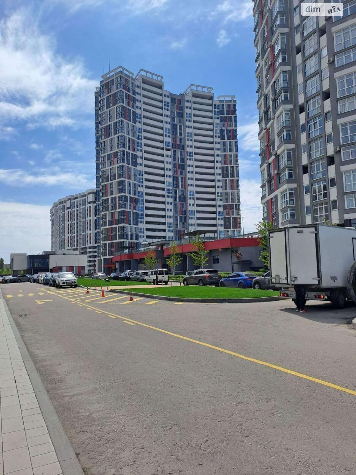 Продаж трикімнатної квартири в Києві, на вул. Микільсько-Слобідська 10, район Микільська Слобідка фото 1 Продаж трикімнатної квартири в Києві, на вул. Микільсько-Слобідська 10, район Микільська Слобідка фото 1