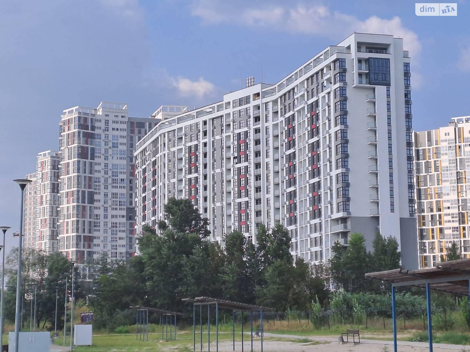 Продаж трикімнатної квартири в Києві, на вул. Микільсько-Слобідська 10, район Микільська Слобідка фото 1 Продаж трикімнатної квартири в Києві, на вул. Микільсько-Слобідська 10, район Микільська Слобідка фото 1