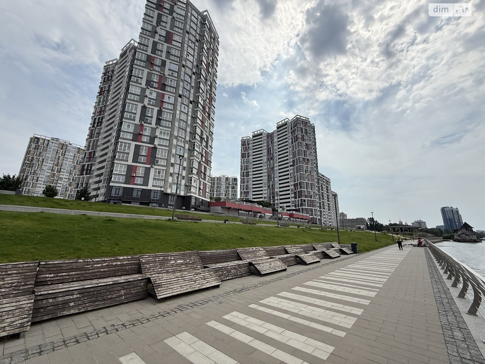 Продажа двухкомнатной квартиры в Киеве, на ул. Никольско-Слободская 10, район Никольская Слободка фото 1 Продажа двухкомнатной квартиры в Киеве, на ул. Никольско-Слободская 10, район Никольская Слободка фото 1