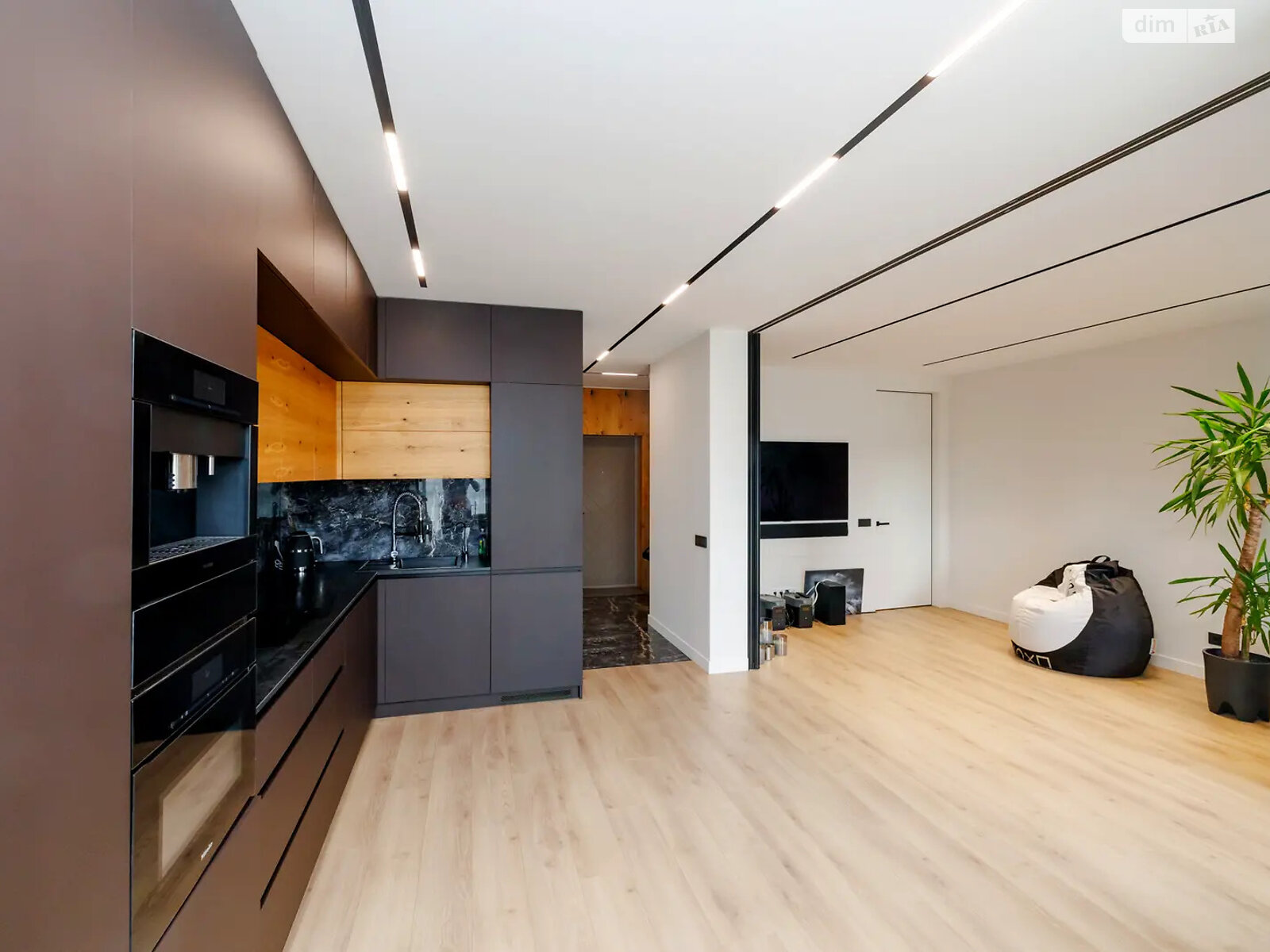 Продаж двокімнатної квартири в Києві, на вул. Микільсько-Слобідська 10, район Микільська Слобідка фото 1 Продаж двокімнатної квартири в Києві, на вул. Микільсько-Слобідська 10, район Микільська Слобідка фото 1