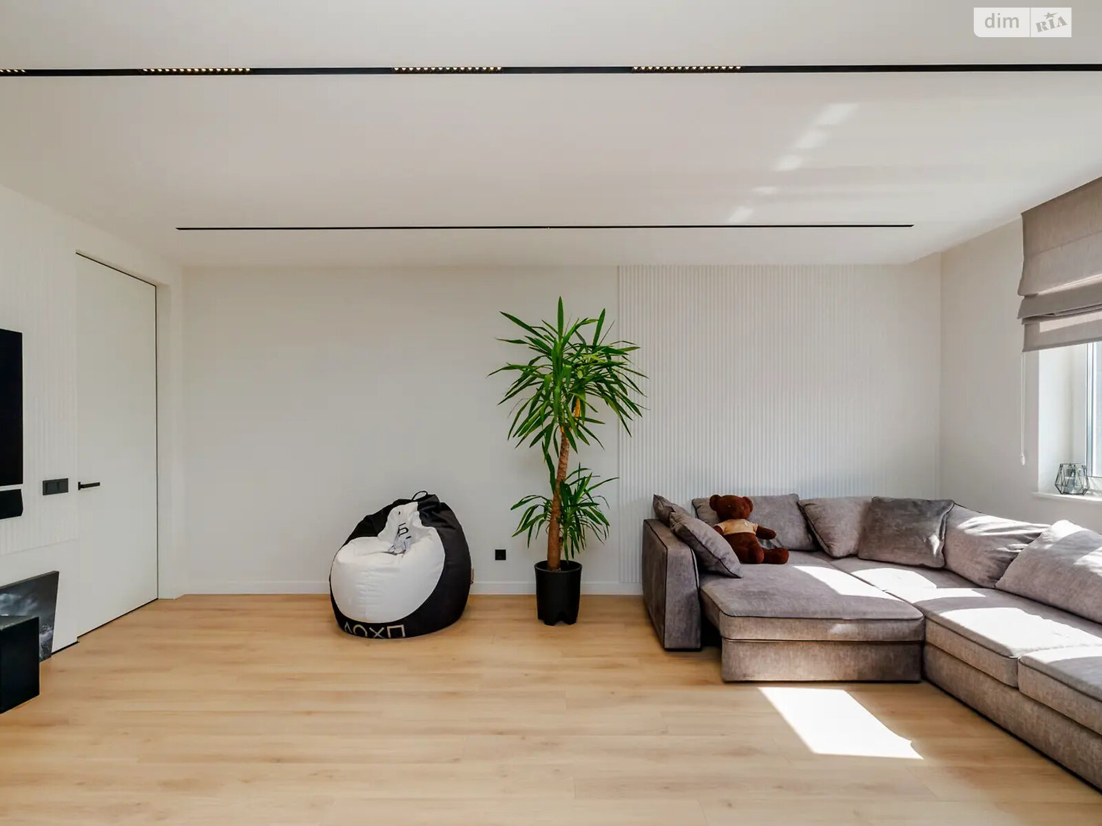 Продаж двокімнатної квартири в Києві, на вул. Микільсько-Слобідська 10, район Микільська Слобідка фото 1 Продаж двокімнатної квартири в Києві, на вул. Микільсько-Слобідська 10, район Микільська Слобідка фото 1