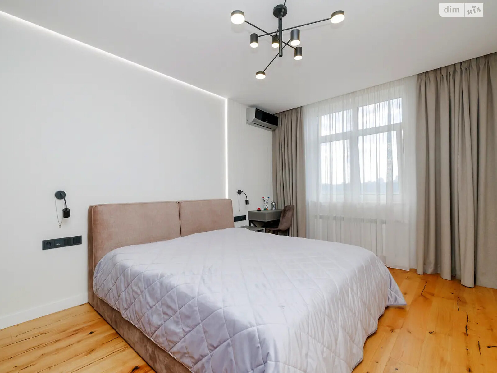 Продаж двокімнатної квартири в Києві, на вул. Микільсько-Слобідська 10, район Микільська Слобідка фото 1 Продаж двокімнатної квартири в Києві, на вул. Микільсько-Слобідська 10, район Микільська Слобідка фото 1