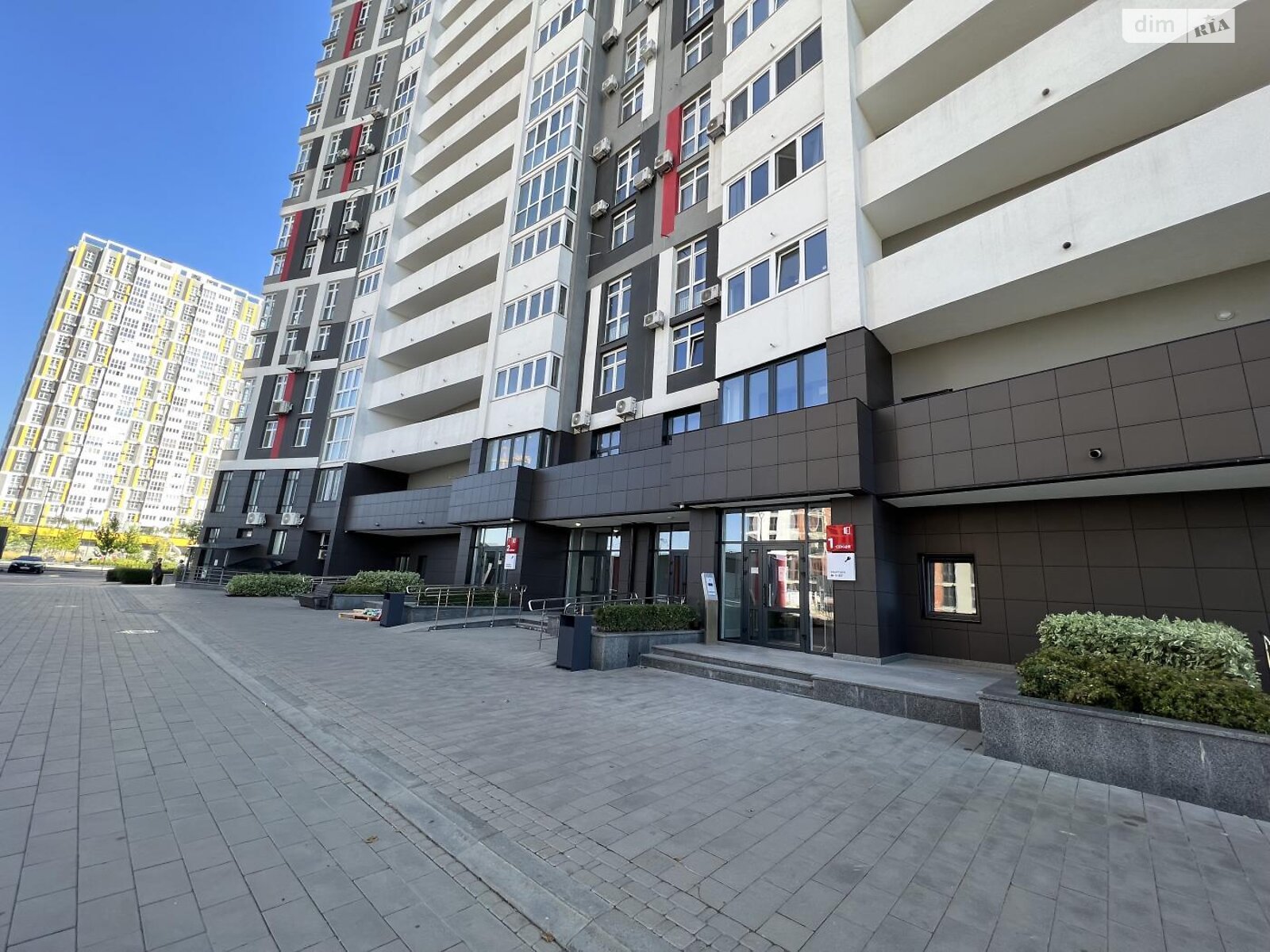 Продажа трехкомнатной квартиры в Киеве, на ул. Никольско-Слободская 15, район Никольская Слободка фото 1