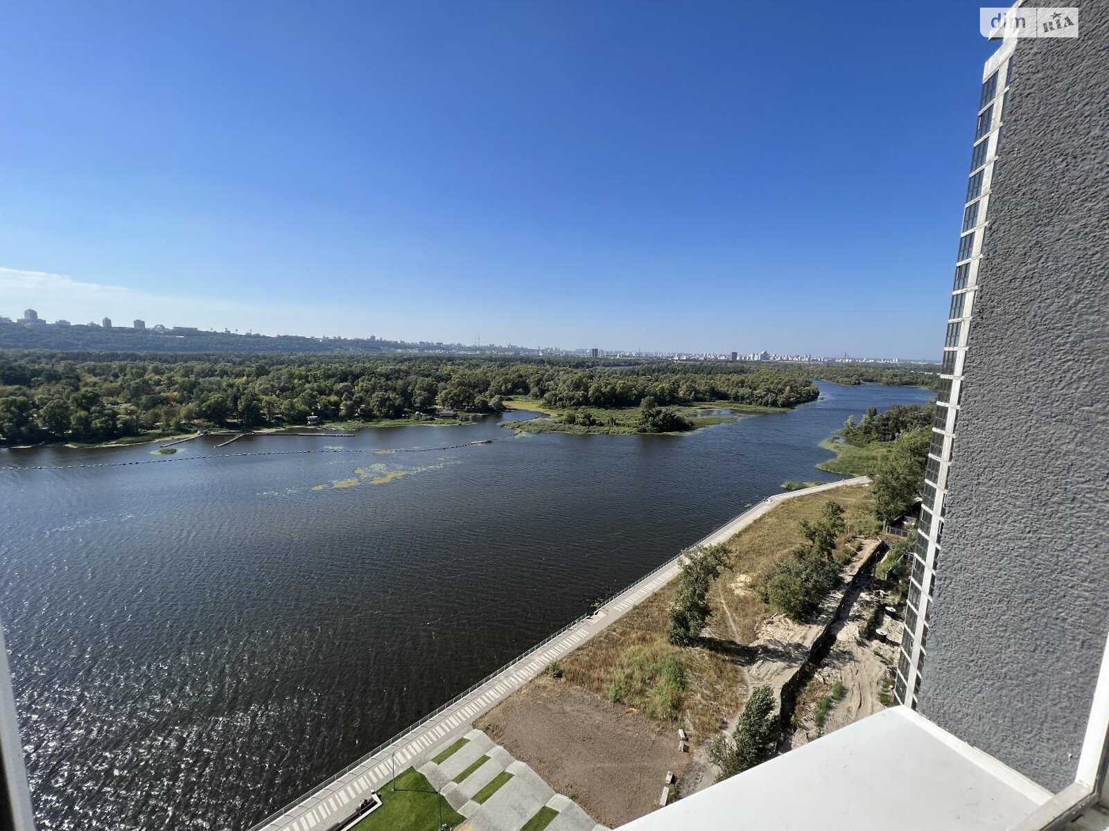 Продажа трехкомнатной квартиры в Киеве, на ул. Никольско-Слободская 15, район Никольская Слободка фото 1