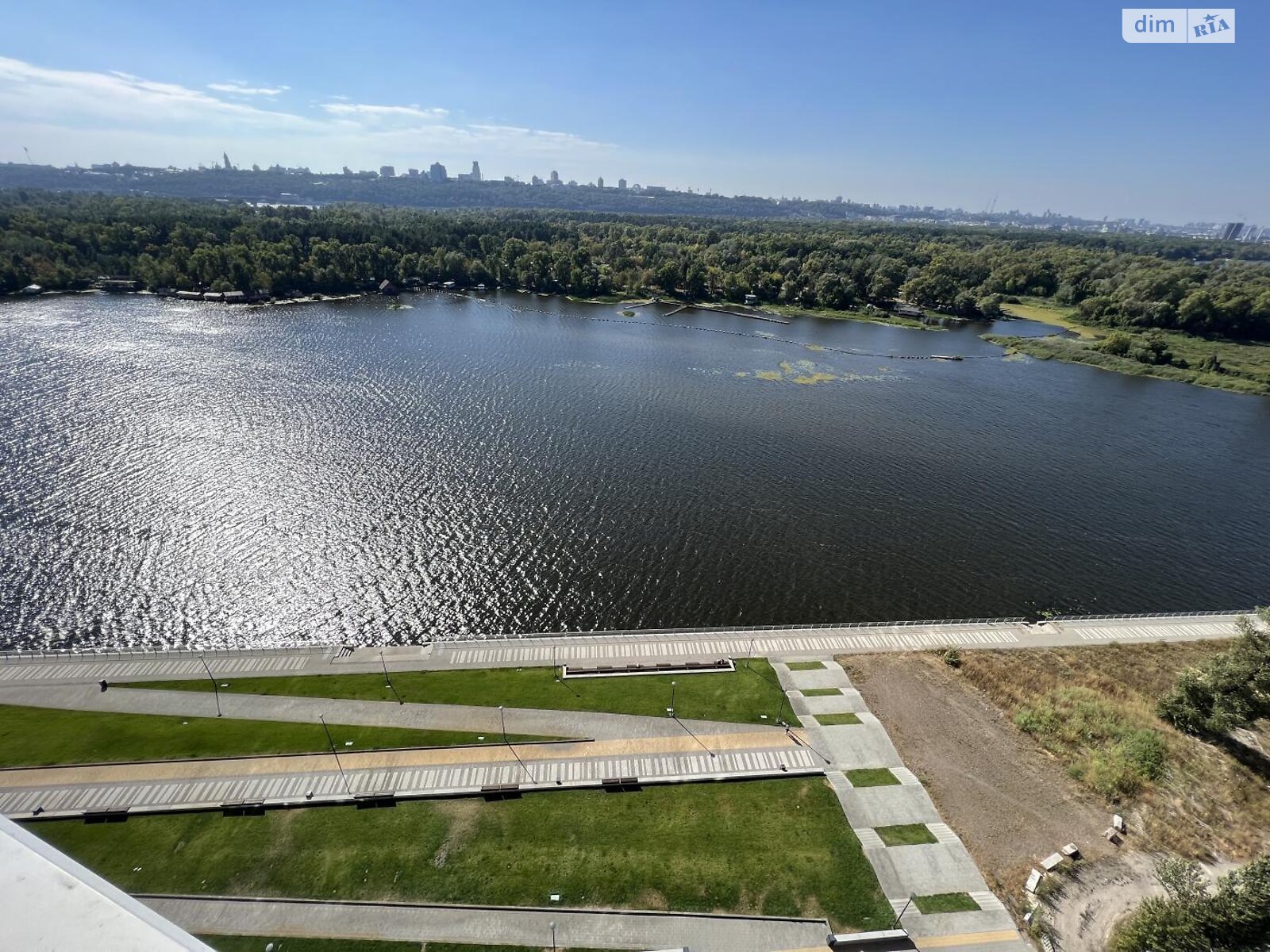 Продажа трехкомнатной квартиры в Киеве, на ул. Никольско-Слободская 15, район Никольская Слободка фото 1