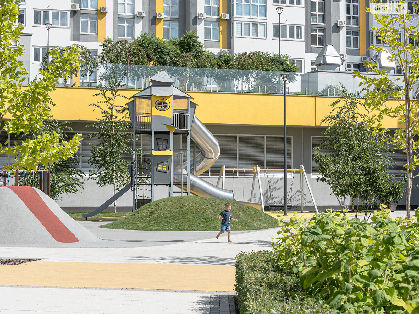 Продажа трехкомнатной квартиры в Киеве, на ул. Евгения Маланюка 101, район Никольская Слободка фото 1