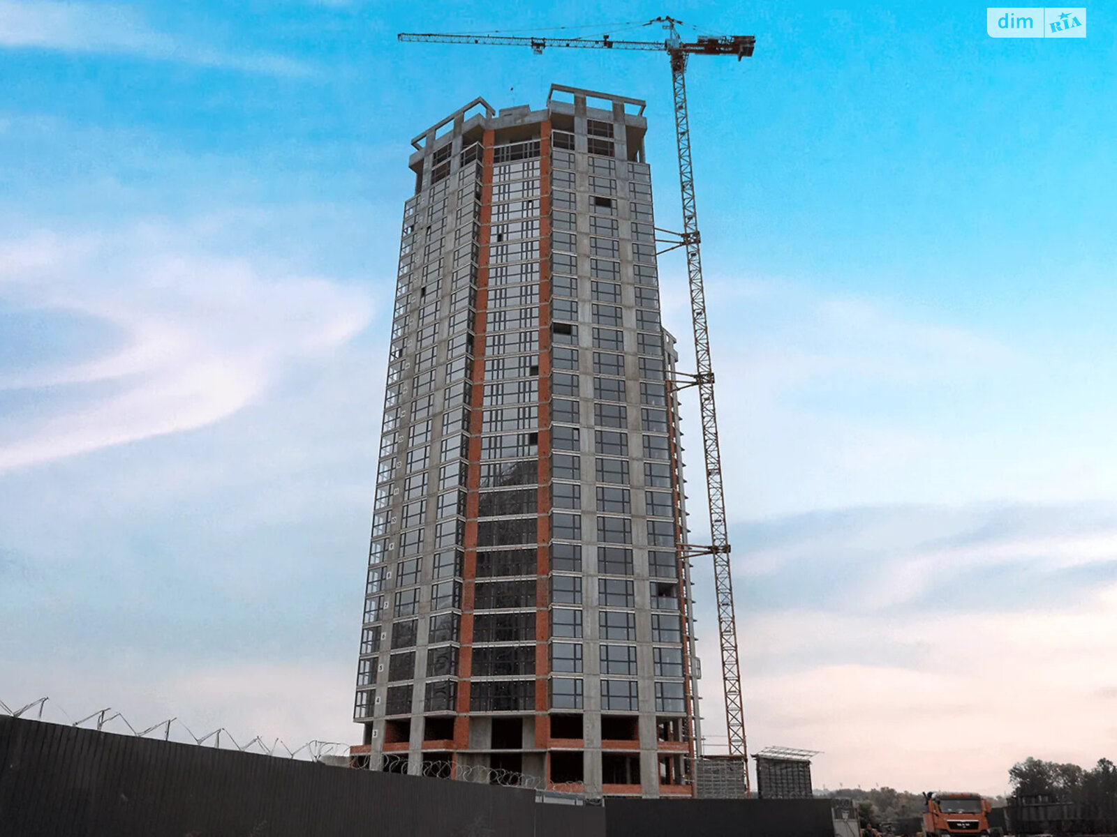 Продажа трехкомнатной квартиры в Киеве, на ул. Евгения Маланюка 101, район Никольская Слободка фото 1