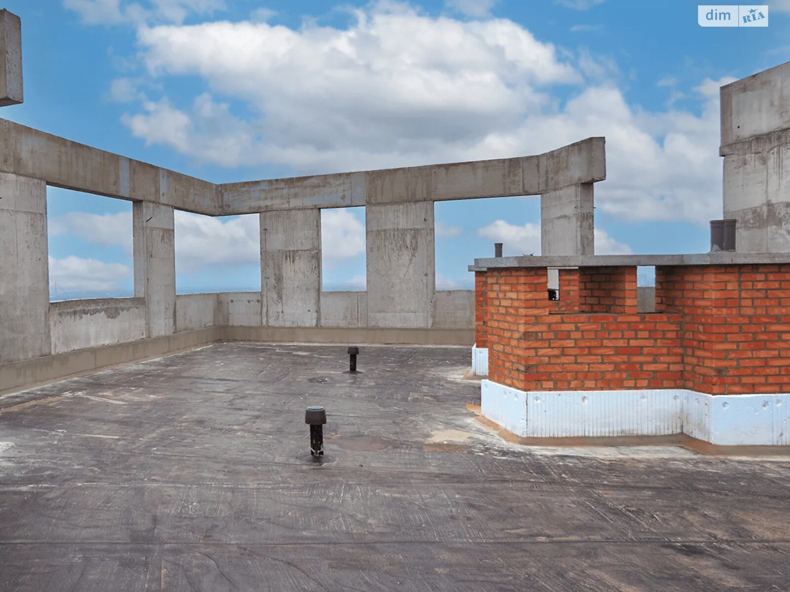 Продажа трехкомнатной квартиры в Киеве, на ул. Евгения Маланюка 101, район Никольская Слободка фото 1