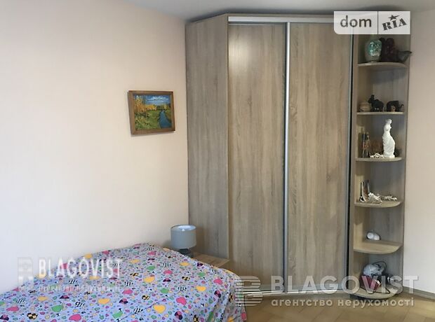 Продажа трехкомнатной квартиры в Киеве, на ул. Шептицкого 3а, район Никольская Слободка фото 1 Продажа трехкомнатной квартиры в Киеве, на ул. Шептицкого 3а, район Никольская Слободка фото 1