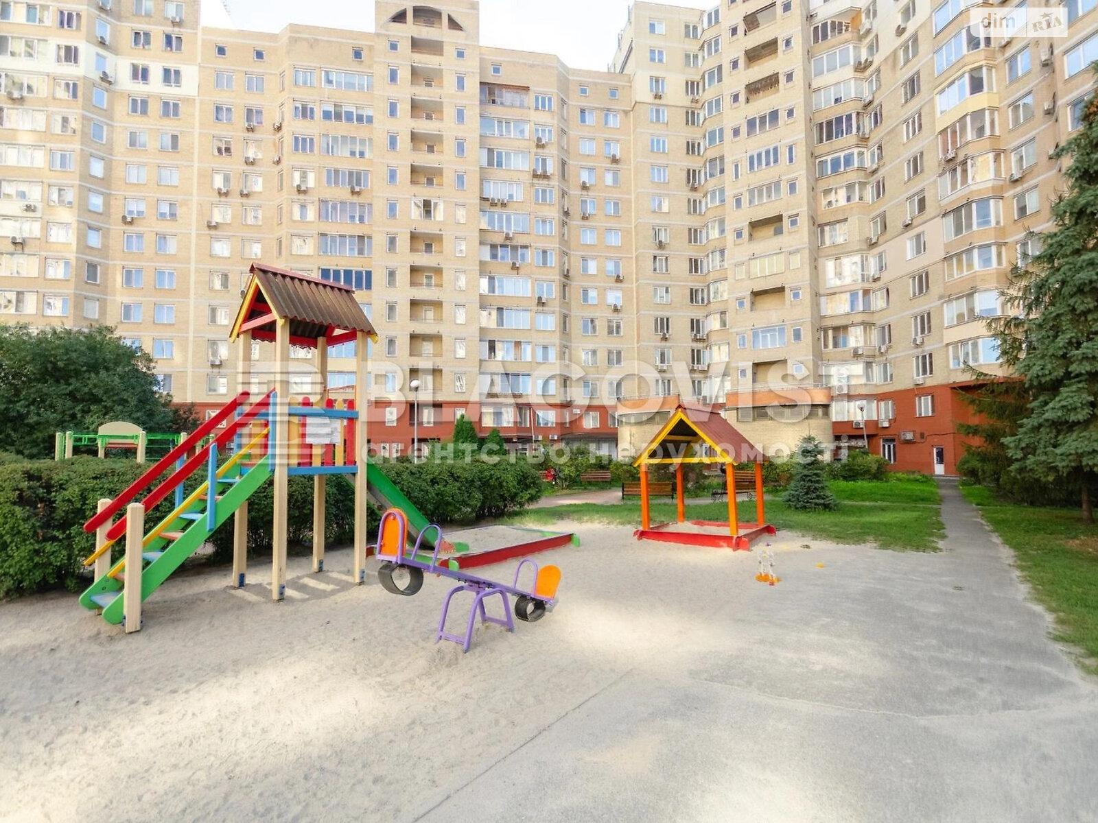 Продаж двокімнатної квартири в Києві, на вул. Микільсько-Слобідська 6Б, фото 1 Продаж двокімнатної квартири в Києві, на вул. Микільсько-Слобідська 6Б, фото 1
