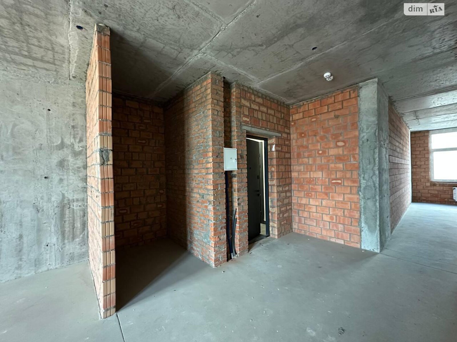 Продаж двокімнатної квартири в Києві, на вул. Микільсько-Слобідська 11, фото 1