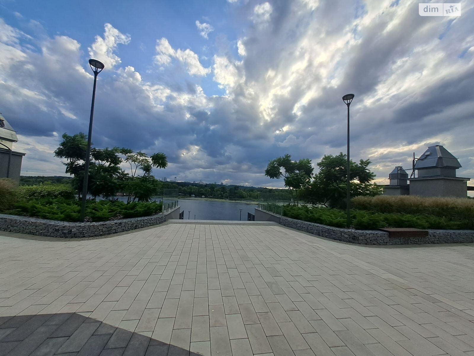 Продаж двокімнатної квартири в Києві, на вул. Микільсько-Слобідська 11, фото 1