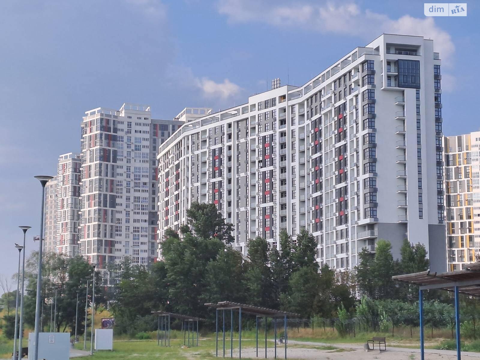 Продаж двокімнатної квартири в Києві, на вул. Микільсько-Слобідська 11, фото 1