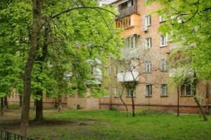 Продажа двухкомнатной квартиры в Киеве, на ул. Салютная 9, район Нивки фото 2