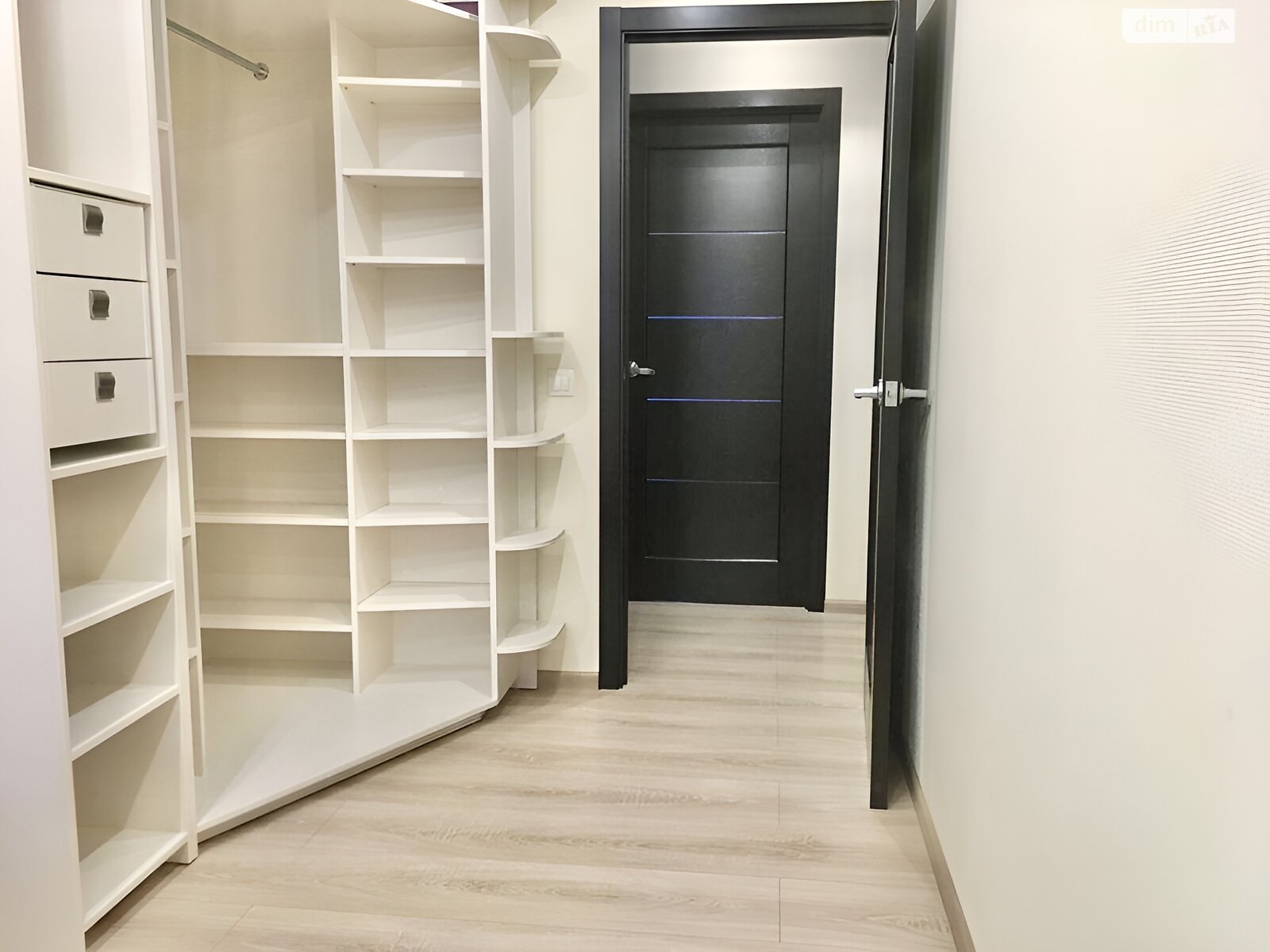 Продаж трикімнатної квартири в Києві, на вул. Данила Щербаківського 37, район Нивки фото 1 Продаж трикімнатної квартири в Києві, на вул. Данила Щербаківського 37, район Нивки фото 1