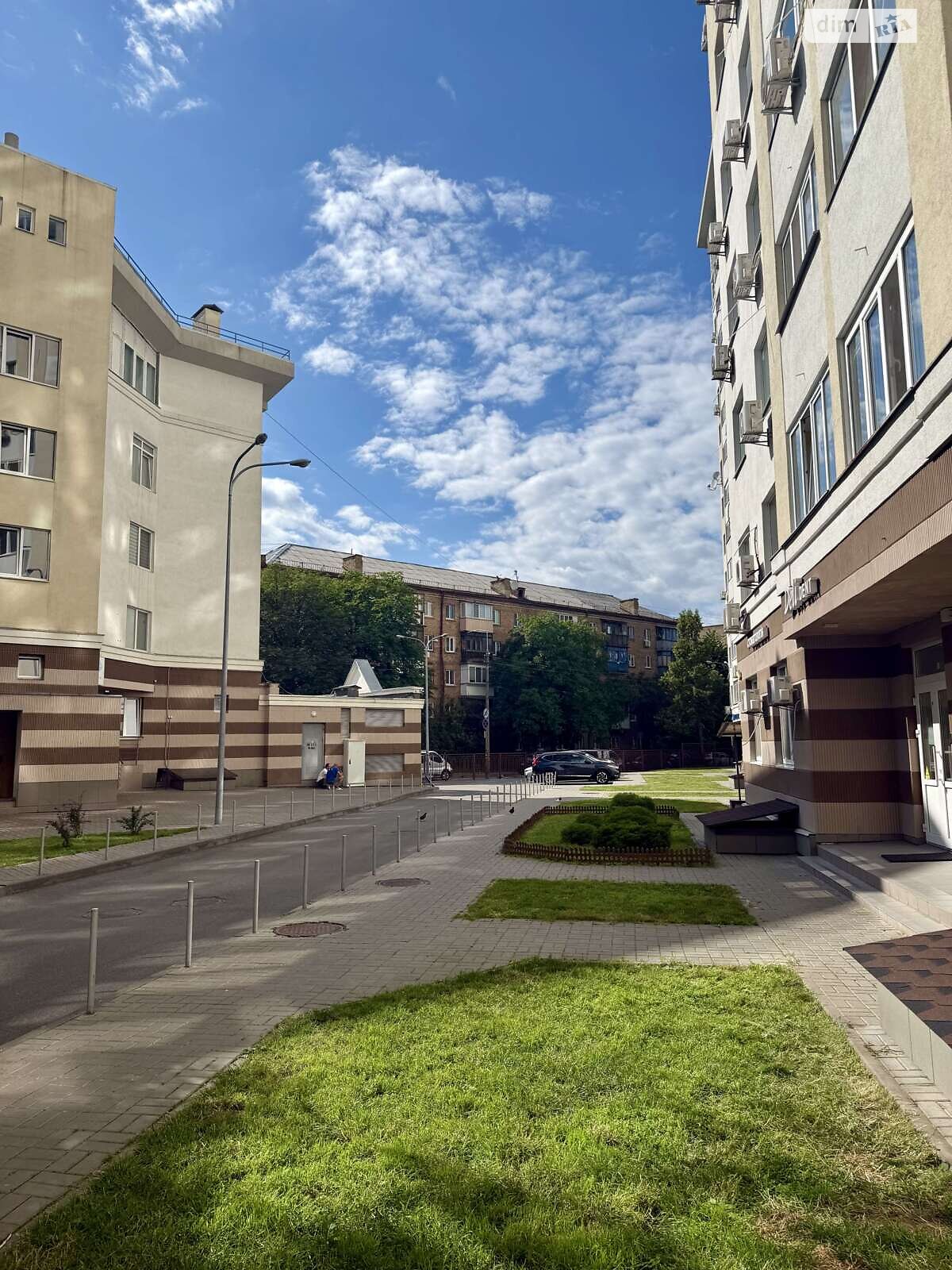 Продажа трехкомнатной квартиры в Киеве, на ул. Невская 4Г, район Нивки фото 1 Продажа трехкомнатной квартиры в Киеве, на ул. Невская 4Г, район Нивки фото 1