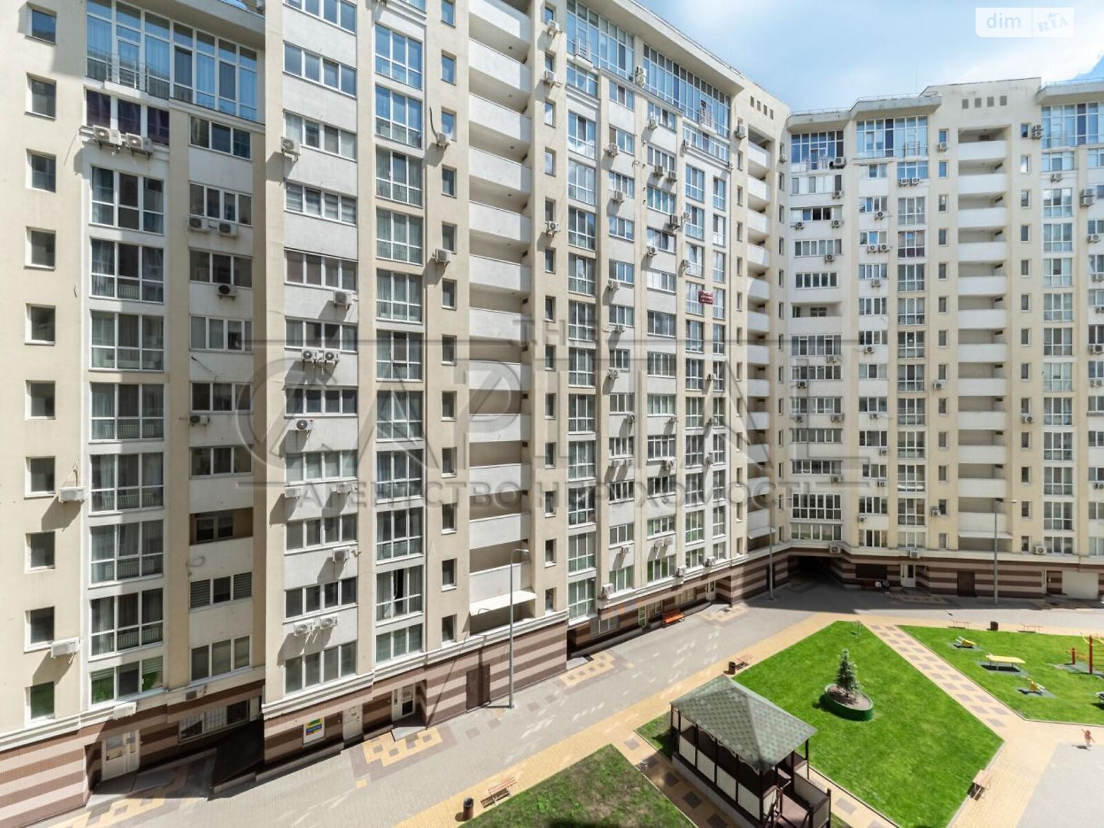 Продажа трехкомнатной квартиры в Киеве, на ул. Нивская 4Г, район Нивки фото 1 Продажа трехкомнатной квартиры в Киеве, на ул. Нивская 4Г, район Нивки фото 1