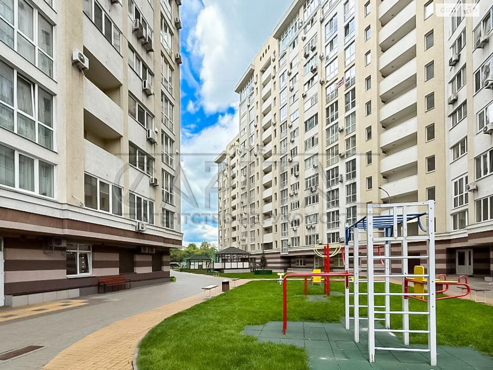 Продаж трикімнатної квартири в Києві, на вул. Нивська 4Г, район Нивки фото 1 Продаж трикімнатної квартири в Києві, на вул. Нивська 4Г, район Нивки фото 1