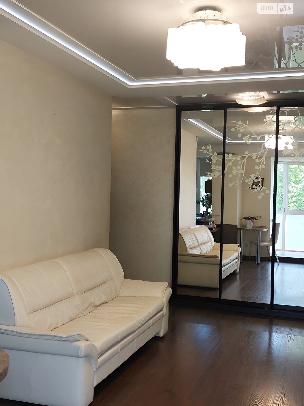 Продажа трехкомнатной квартиры в Киеве, на бул. Павла Вирского 45, район Нивки фото 1 Продажа трехкомнатной квартиры в Киеве, на бул. Павла Вирского 45, район Нивки фото 1