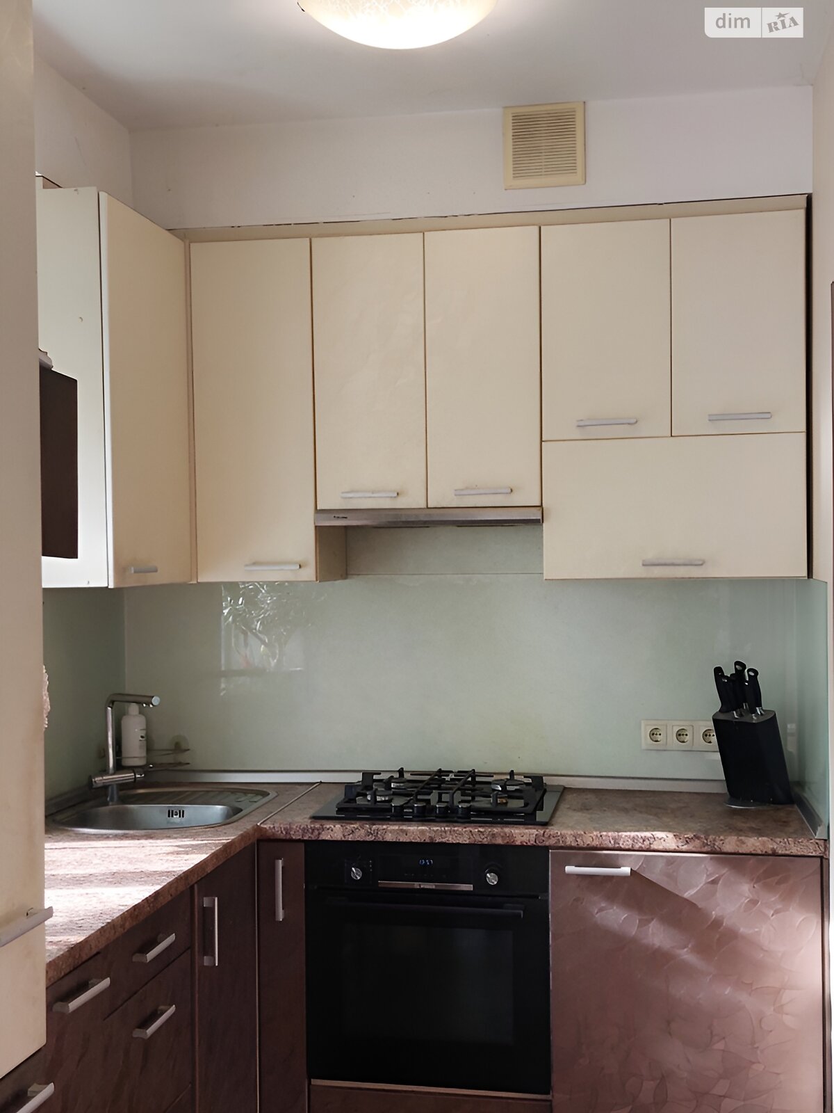 Продажа трехкомнатной квартиры в Киеве, на бул. Павла Вирского 45, район Нивки фото 1 Продажа трехкомнатной квартиры в Киеве, на бул. Павла Вирского 45, район Нивки фото 1