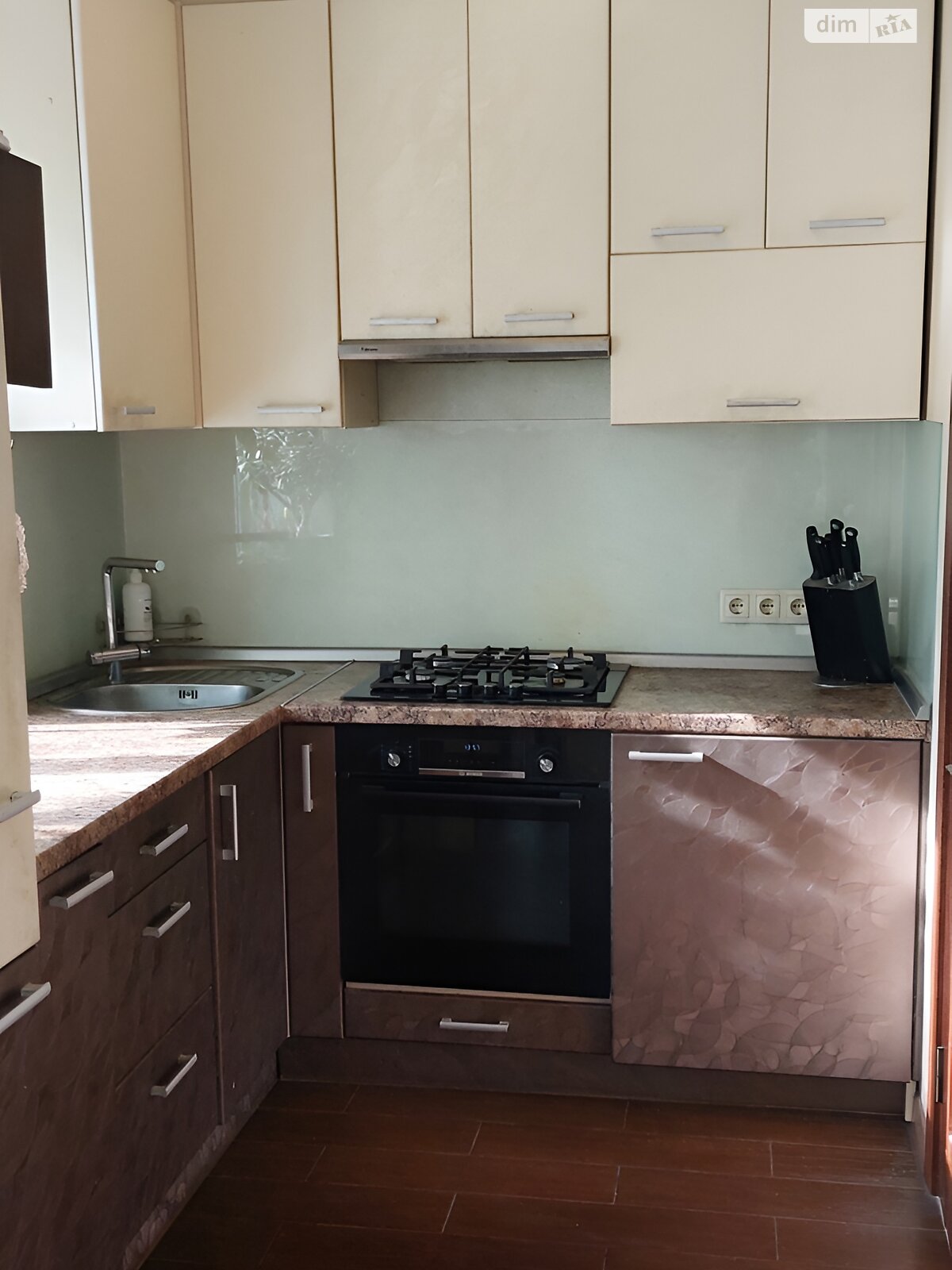 Продажа трехкомнатной квартиры в Киеве, на бул. Павла Вирского 45, район Нивки фото 1 Продажа трехкомнатной квартиры в Киеве, на бул. Павла Вирского 45, район Нивки фото 1