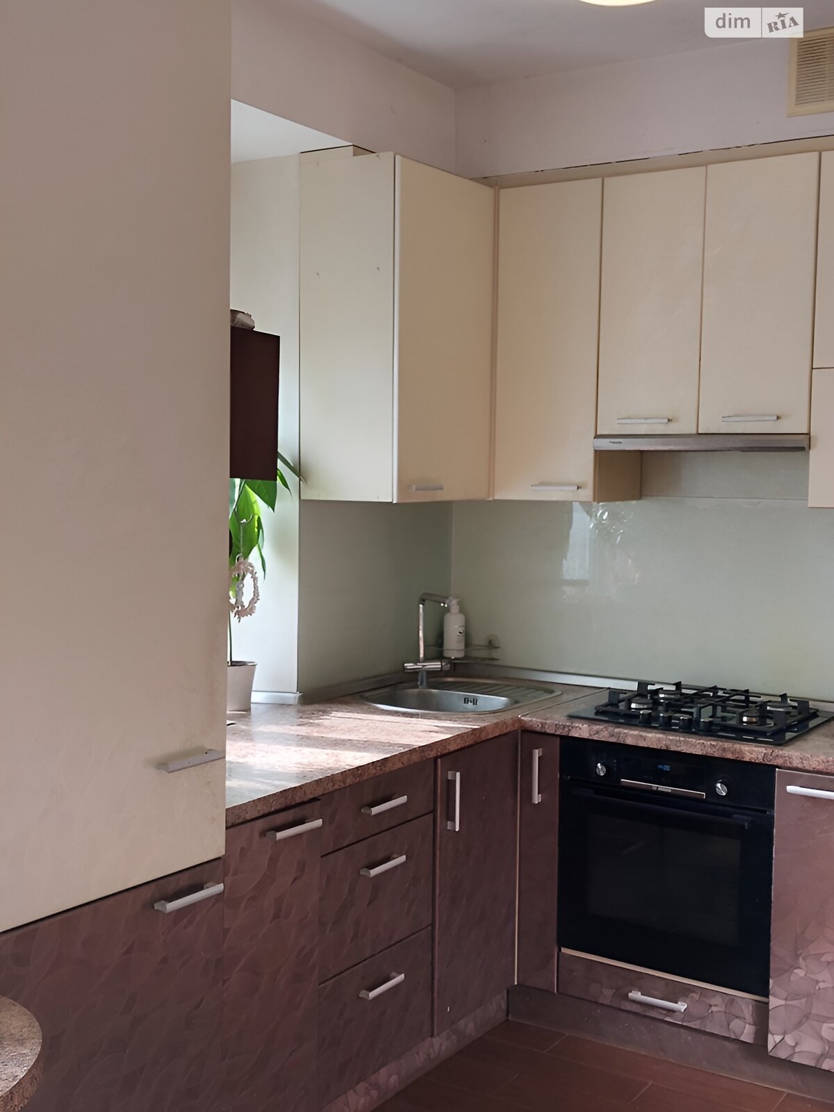 Продажа трехкомнатной квартиры в Киеве, на бул. Павла Вирского 45, район Нивки фото 1 Продажа трехкомнатной квартиры в Киеве, на бул. Павла Вирского 45, район Нивки фото 1