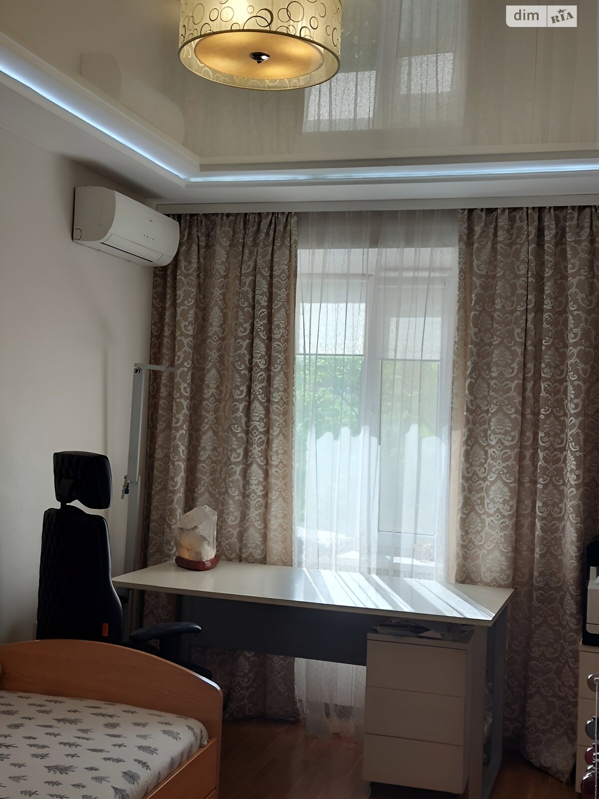 Продажа трехкомнатной квартиры в Киеве, на бул. Павла Вирского 45, район Нивки фото 1 Продажа трехкомнатной квартиры в Киеве, на бул. Павла Вирского 45, район Нивки фото 1