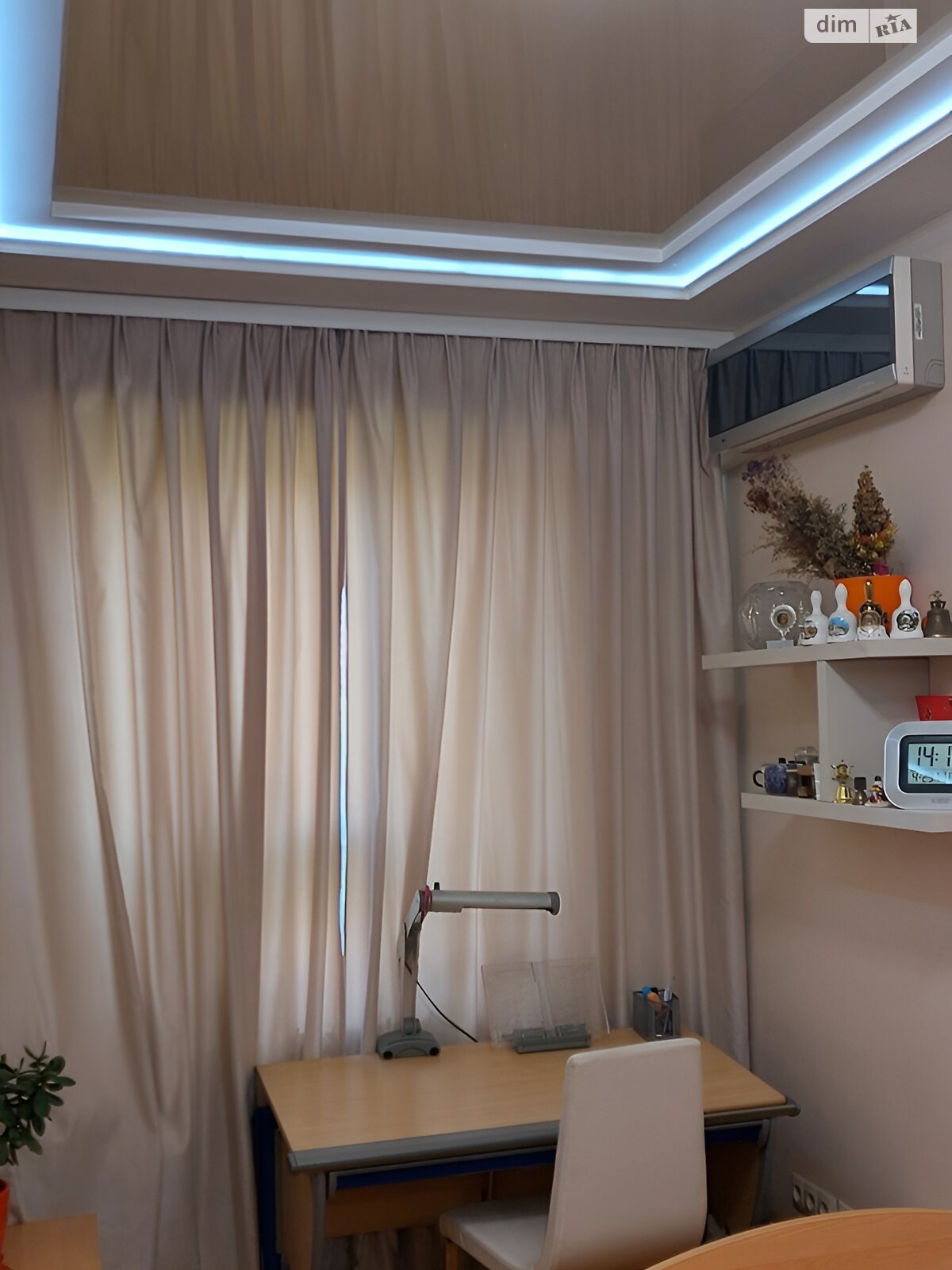 Продаж трикімнатної квартири в Києві, на бул. Павла Вірського 45, район Нивки фото 1