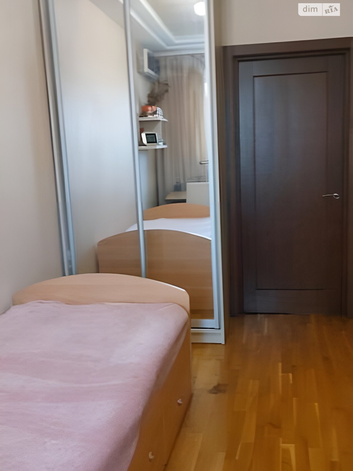 Продаж трикімнатної квартири в Києві, на бул. Павла Вірського 2, район Нивки фото 1 Продаж трикімнатної квартири в Києві, на бул. Павла Вірського 2, район Нивки фото 1