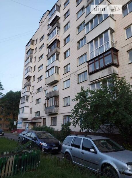 Продажа четырехкомнатной квартиры в Киеве, на ул. Салютная 4a, район Нивки фото 1 Продажа четырехкомнатной квартиры в Киеве, на ул. Салютная 4a, район Нивки фото 1