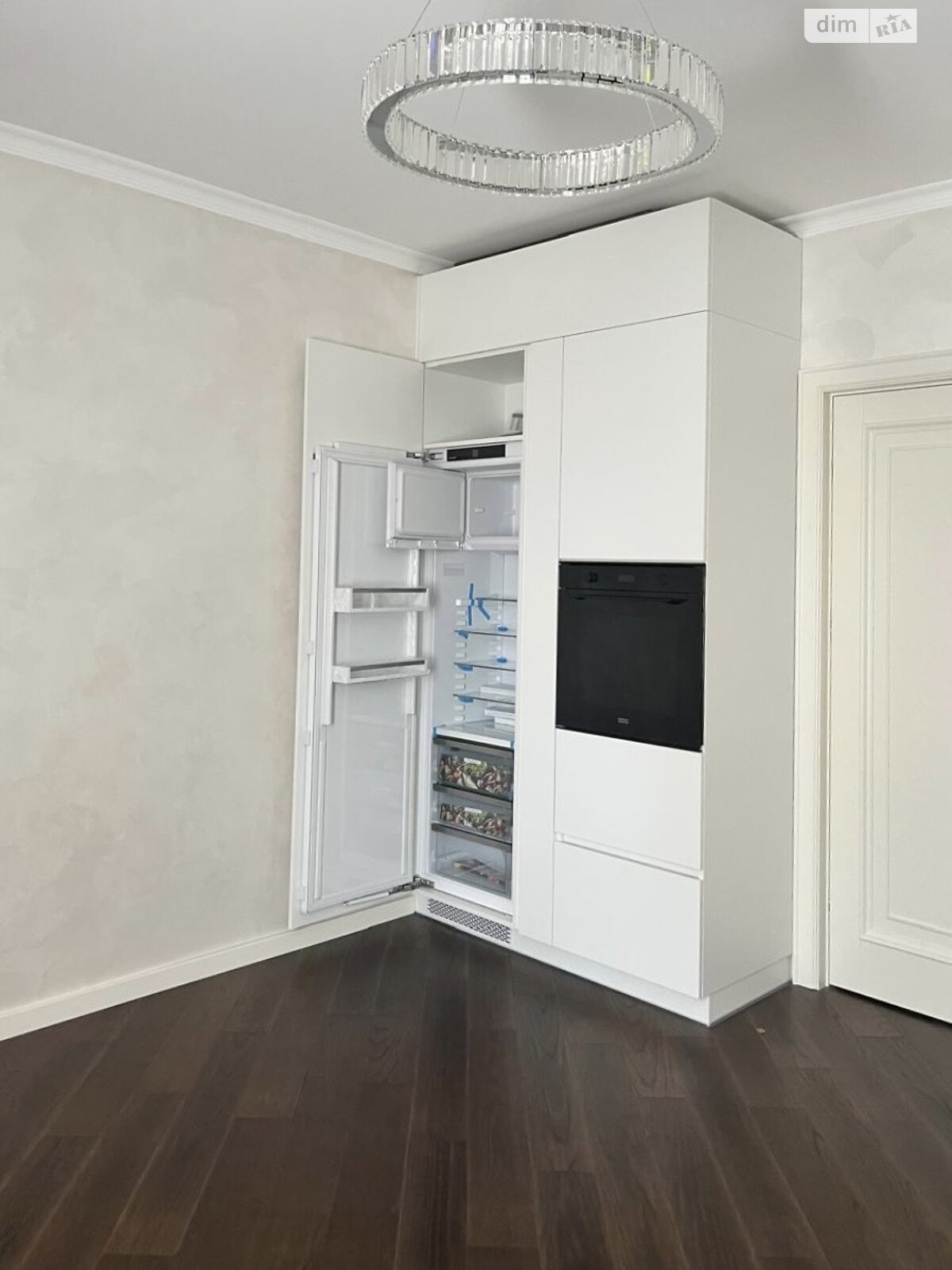 Продажа однокомнатной квартиры в Киеве, на ул. Салютная 2, район Нивки фото 1 Продажа однокомнатной квартиры в Киеве, на ул. Салютная 2, район Нивки фото 1