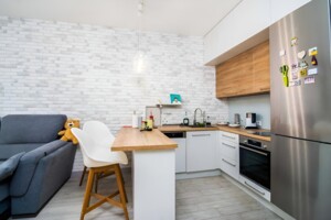 Продаж однокімнатної квартири в Києві, на вул. Салютна 2, район Нивки фото 2