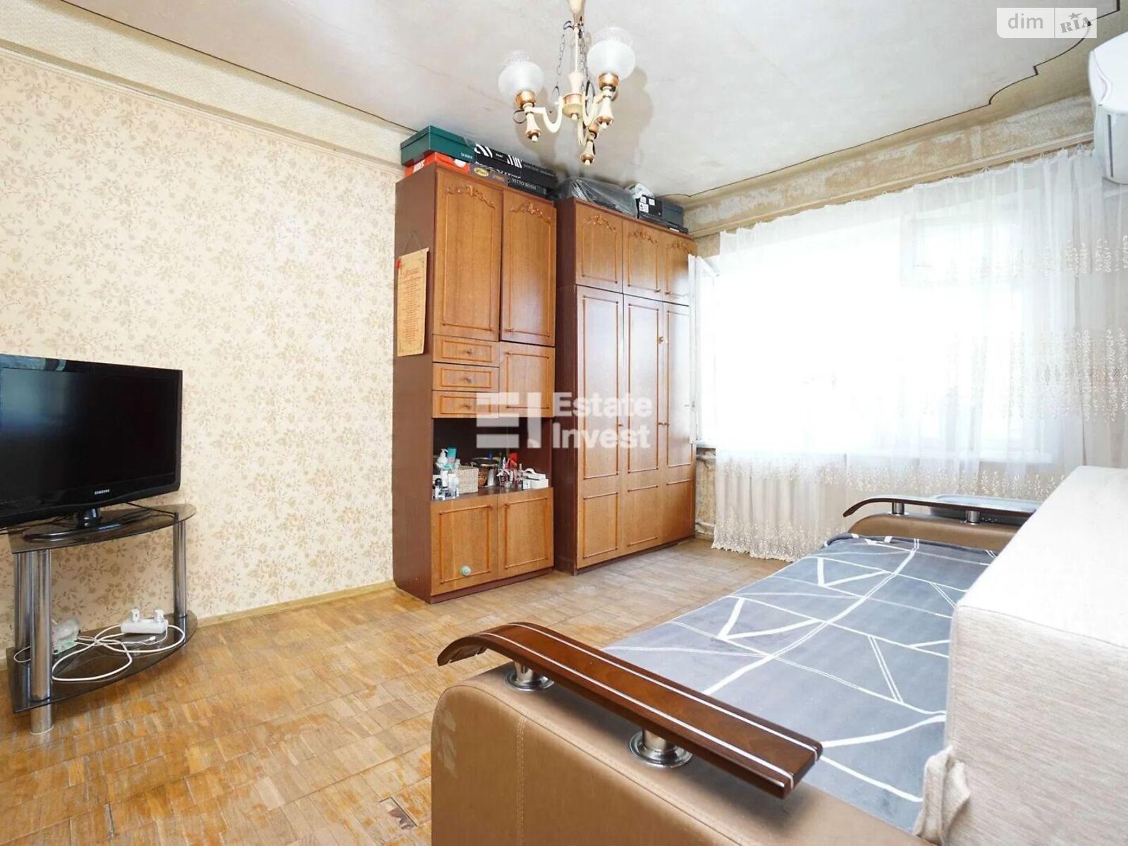 Продажа двухкомнатной квартиры в Киеве, на ул. Салютная 25, район Нивки фото 1 Продажа двухкомнатной квартиры в Киеве, на ул. Салютная 25, район Нивки фото 1