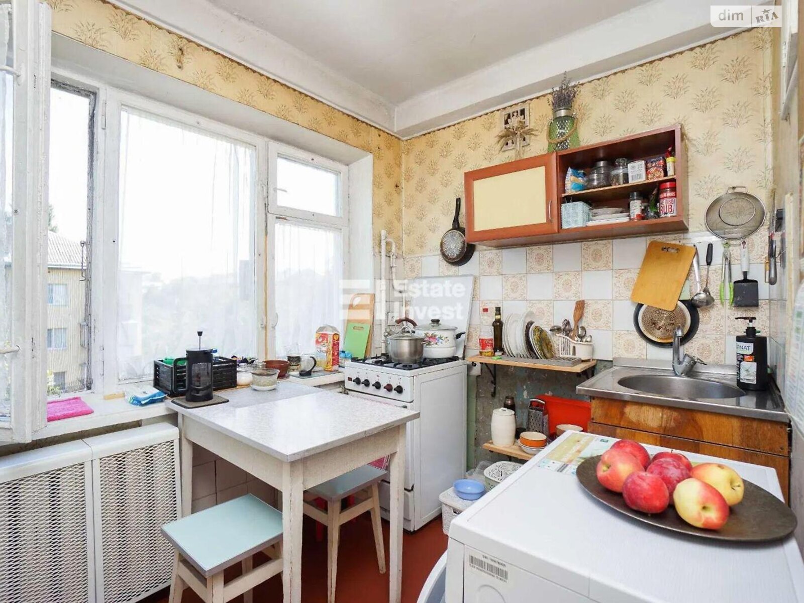 Продажа двухкомнатной квартиры в Киеве, на ул. Салютная 25, район Нивки фото 1 Продажа двухкомнатной квартиры в Киеве, на ул. Салютная 25, район Нивки фото 1