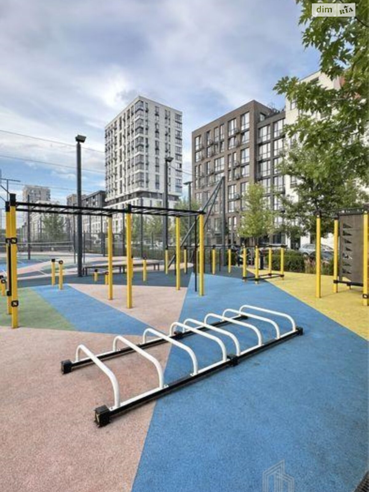 Продажа двухкомнатной квартиры в Киеве, на ул. Салютная 2, район Нивки фото 1 Продажа двухкомнатной квартиры в Киеве, на ул. Салютная 2, район Нивки фото 1