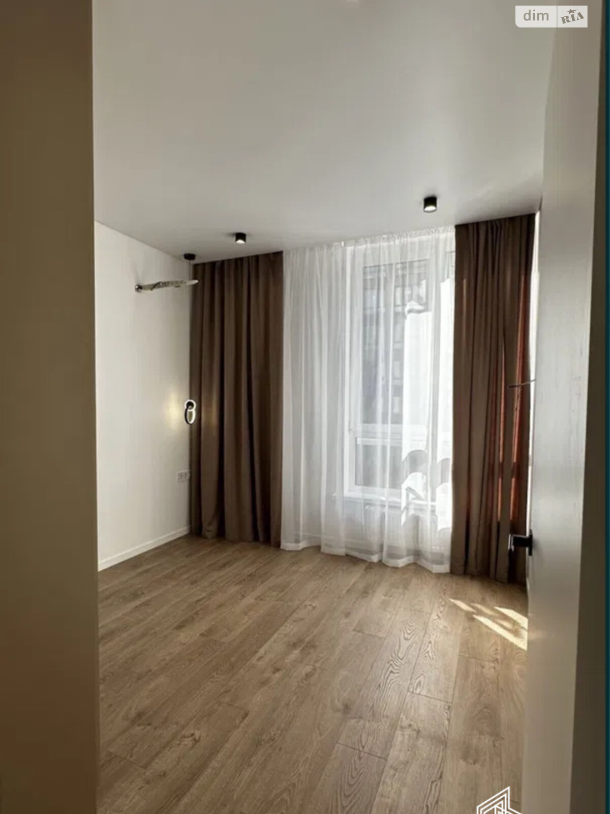 Продажа однокомнатной квартиры в Киеве, на ул. Салютная 17, кв. 65, район Нивки фото 1 Продажа однокомнатной квартиры в Киеве, на ул. Салютная 17, кв. 65, район Нивки фото 1