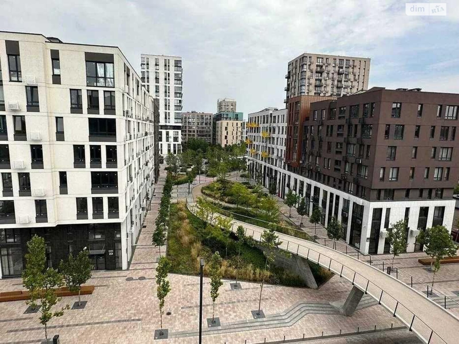 Продажа трехкомнатной квартиры в Киеве, на ул. Салютная 2 корпус 23, район Нивки фото 1 Продажа трехкомнатной квартиры в Киеве, на ул. Салютная 2 корпус 23, район Нивки фото 1