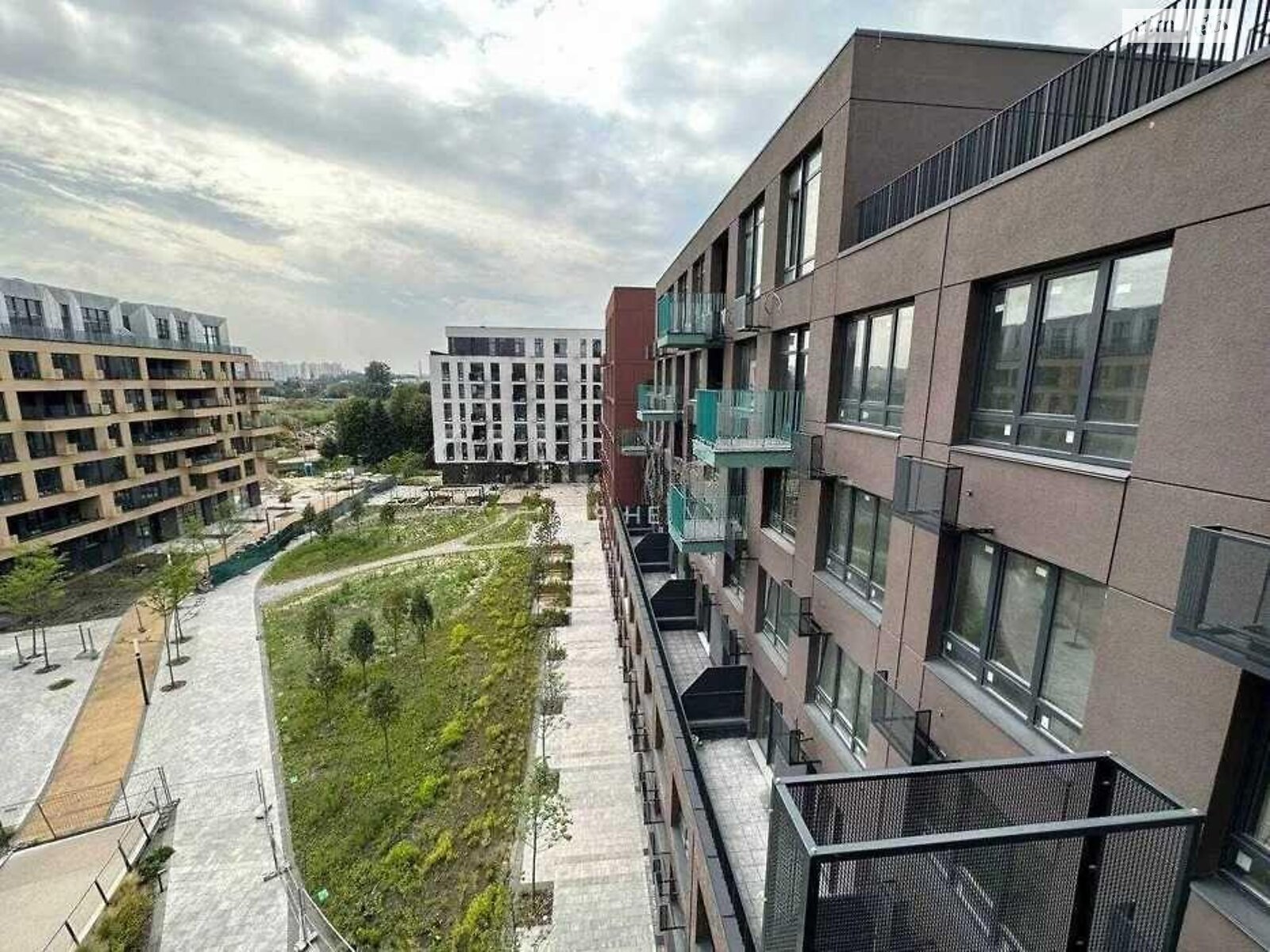 Продажа трехкомнатной квартиры в Киеве, на ул. Салютная 2 корпус 23, район Нивки фото 1 Продажа трехкомнатной квартиры в Киеве, на ул. Салютная 2 корпус 23, район Нивки фото 1